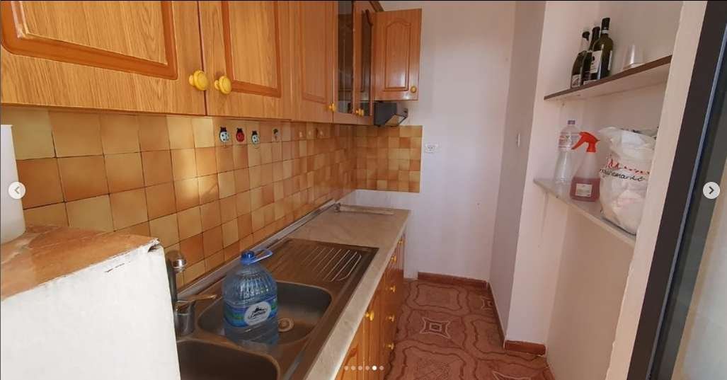 Shitet Apartament pran Dylit  Spitalit DR